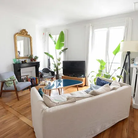 Charming Apt In The District Of Belleville דירה *